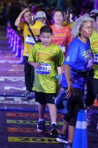 BIB: 4933, 585
                            <button type="button" onclick="openModal(26233906)" class="btn btn-primary btn-sm float-right btn-popup" data-toggle="modal" data-target=".modal-high-quality">
                        <i class="fas fa-shopping-cart"></i> Add to Cart
                    </button>
                                            <button type="button" onclick="isThisMe(26233906, true)" class="btn btn-success btn-sm float-right btn-popup btn-isme hidden" data-toggle="tooltip" data-placement="bottom" title="นี่คือรูปของคุณใช่ไหม คลิกที่นี่เพื่อเอาเข้าอัลบั้ม">
                        <i class="fas fa-plus"></i> Add to album
                    </button>
                    <button type="button" onclick="isThisMe(26233906, false)" class="btn btn-warning btn-sm float-right btn-popup btn-isnotme hidden">
                        <i class="fas fa-ban"></i> Remove from album
                    </button>